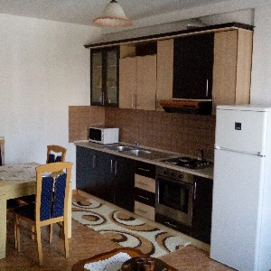 Jepet me QERA apartament…